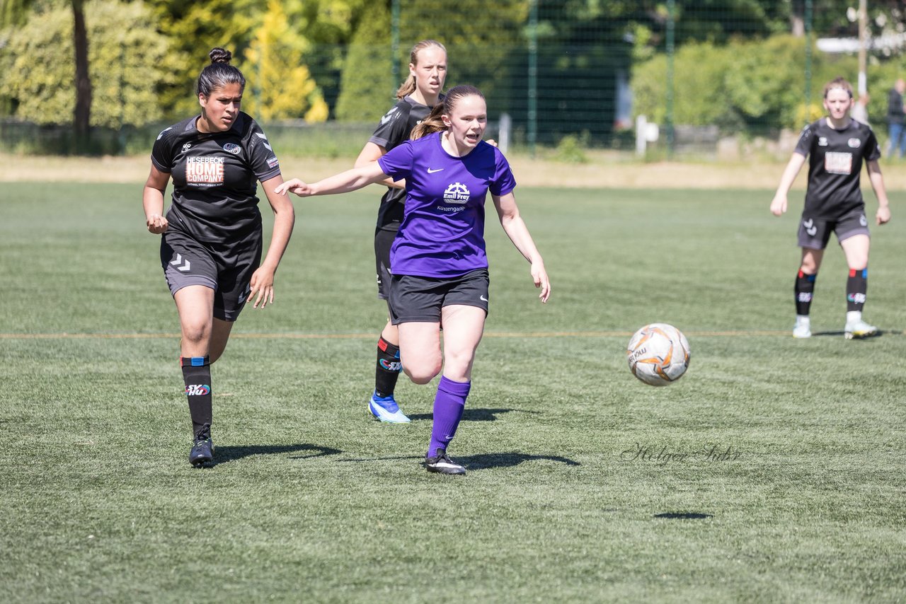 Bild 85 - wBJ SV Henstedt Ulzburg - TuS Rotenhof : Ergebnis: 12:0